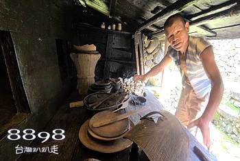 蘭嶼地下屋．蘭嶼地下屋解說